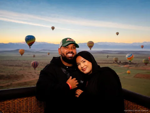 Berberfrühstückszelt nach einer Ballonfahrt mit Kamelritt-Kombination in Marrakesch